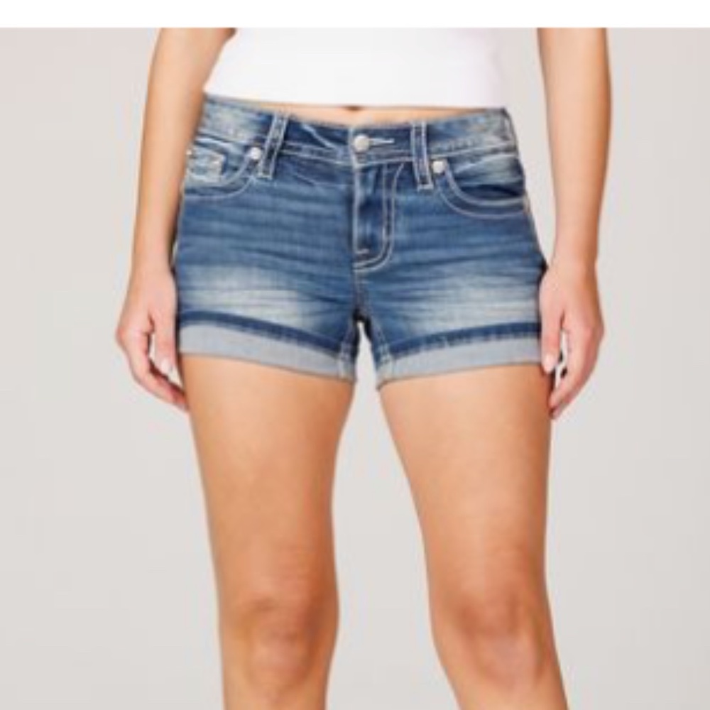 NWT Miss Me Shorts with embellished pockets - Picture 3 of 3